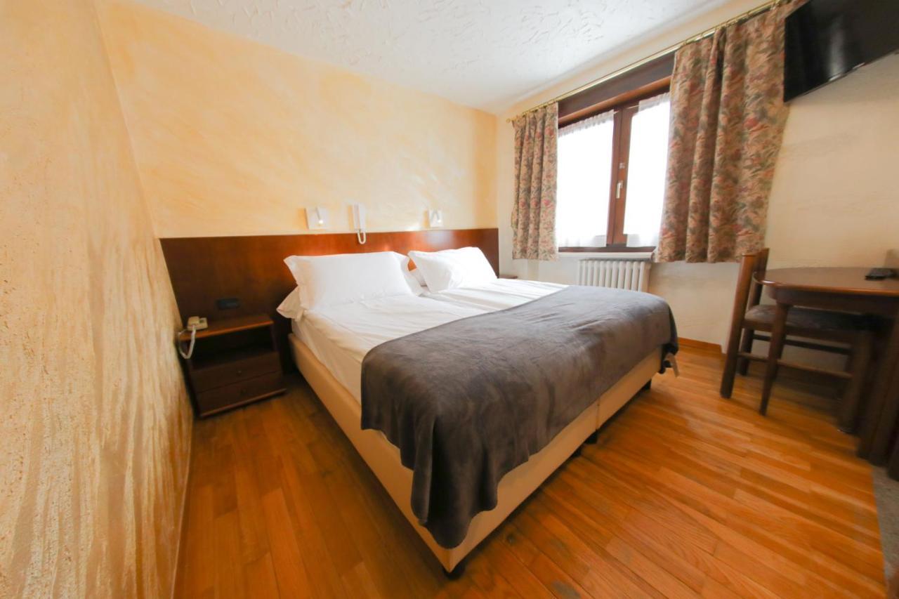 Hotel Sporting Breuil-Cervinia Kültér fotó