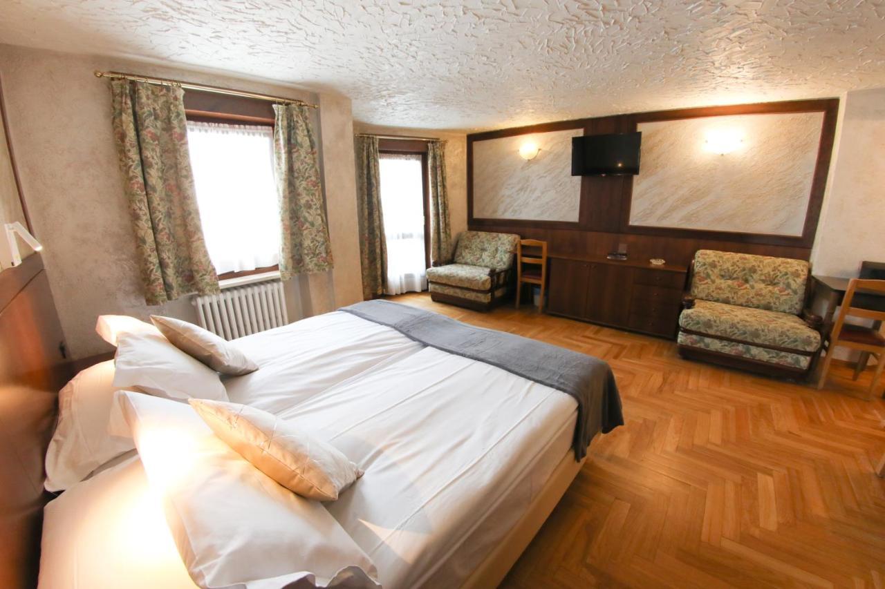 Hotel Sporting Breuil-Cervinia Kültér fotó
